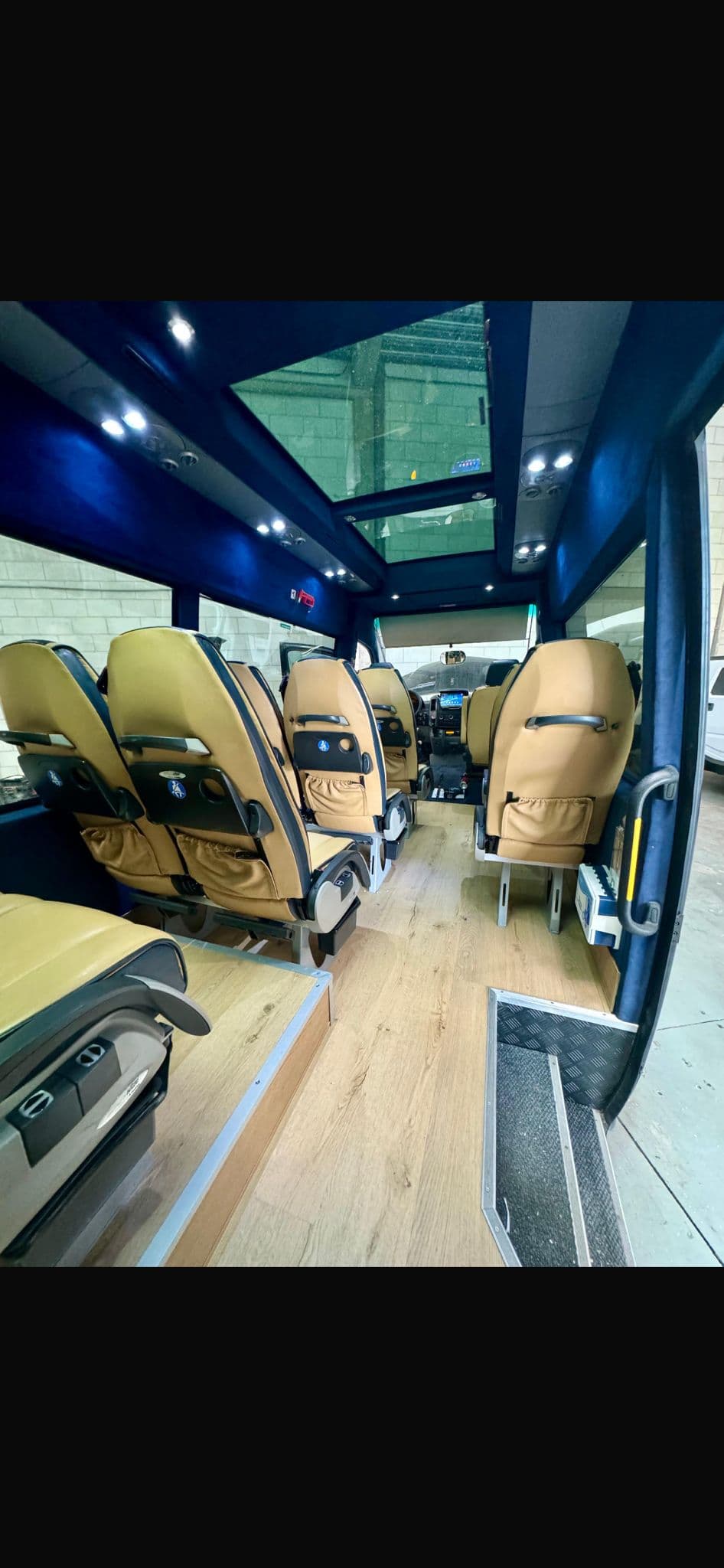 Mercedes Sprinter - Mini Bus